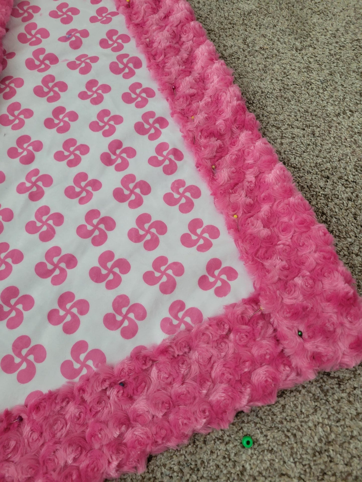 READY TO SHIP-Baby Girl Lauburu Blanket